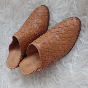 Madewell  woven leather  mules